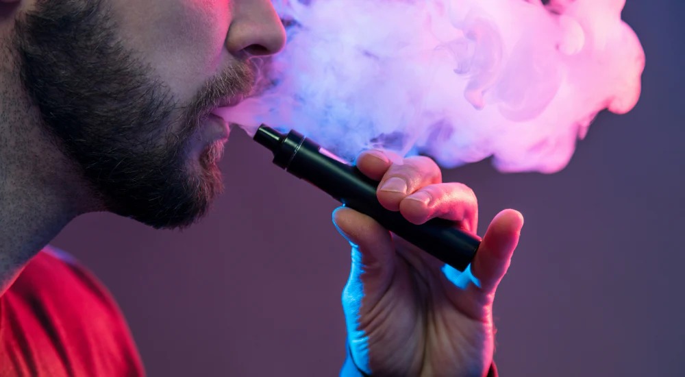 Indulge in Premium Vaping with Fryd Carts